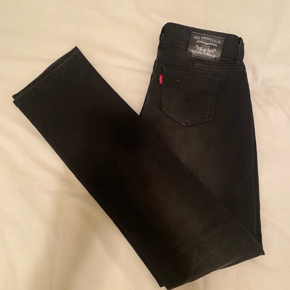 $60 LEVI’S JEANS - Picture 2 of 2